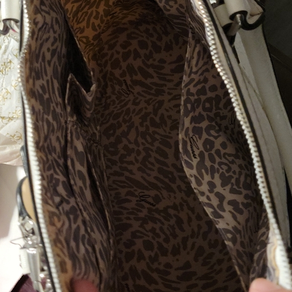 Guess handbag - Picture 6 of 6